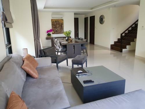 Apartamento 5 Bdr Laguna Park Phuket Holiday Home, Nr. 26