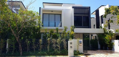 Apartamento 5 Bdr Laguna Park Phuket Holiday Home, Nr. 26
