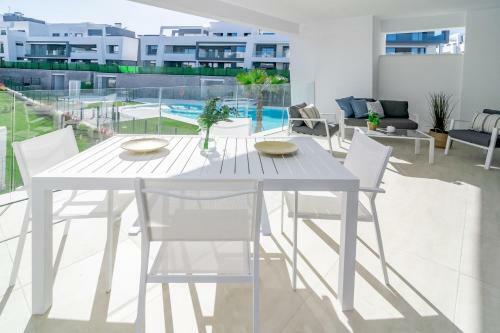 Vg- 2 Bedroom Apartment In Luxury Development