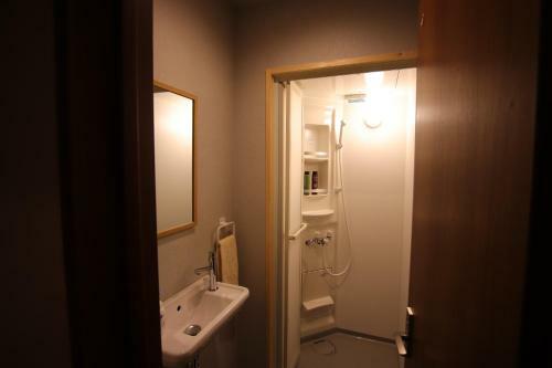 Albergue Running Bare