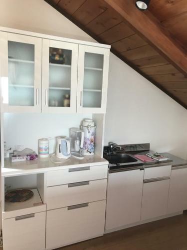 Hostal F.stic?house