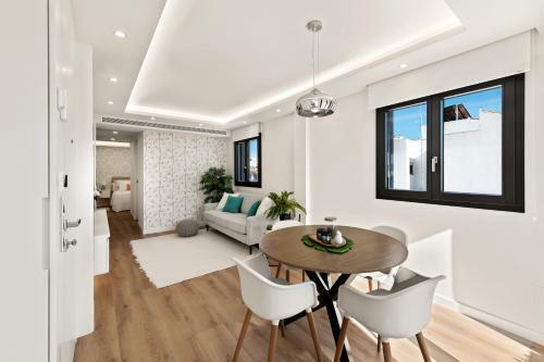 Sunny Modern Apartment Perfect Located