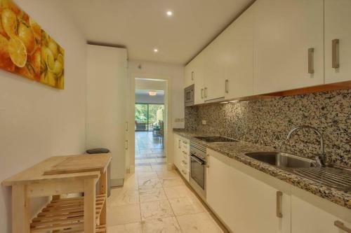 Apartment In Benatalaya With Gym, Pool, Indoor Heated Pool, Sauna