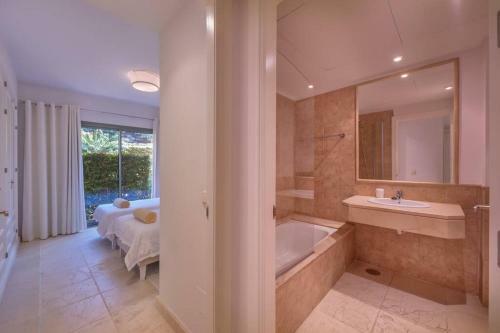 Apartment In Benatalaya With Gym, Pool, Indoor Heated Pool, Sauna