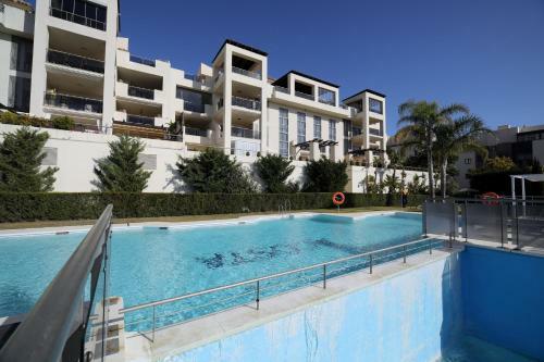 Acosta- Incredible Designer's Terraced Flat
