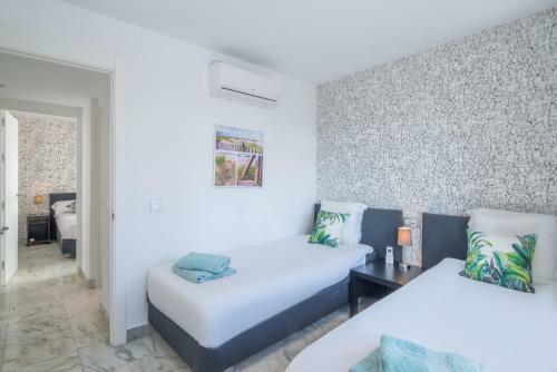 Casa Luna Beach