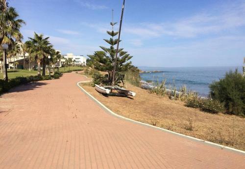 Lux Apartment Near Beach