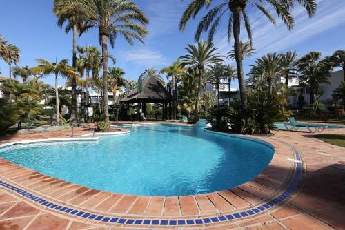 Frontline Paradise Townhouse