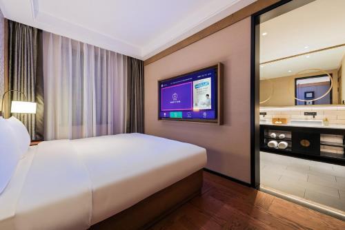 Hotel ??????????