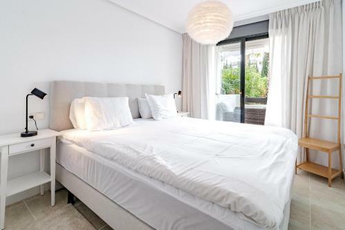 Ssg- Modern 2 Bedroom Apartment Sunset Golf
