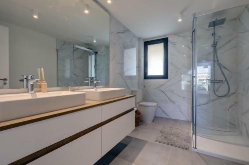 Oasis 325 - Luxury Apartments