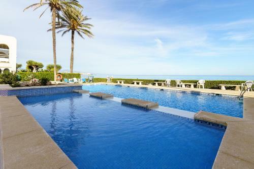 Estepona First Line Beach Apartment