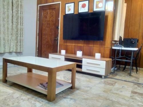 Furnished Home 3 Br With Internet,netflix,catv