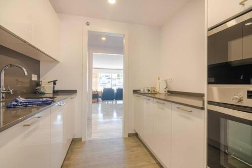 11226 - Modern Beach Side Duplex Penthouse.