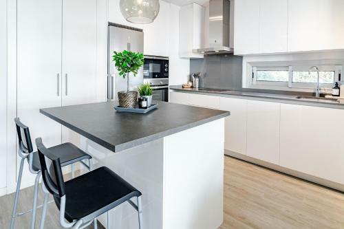 Lm1ba- Spacious Apartment With Bbq Facilities
