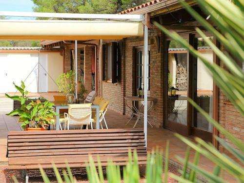 Casa Rustica Con Piscina En Girona