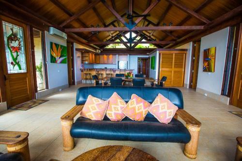 Hotel Koro Sun Resort & Rainforest Spa