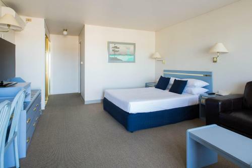 Sunrise Motor Inn