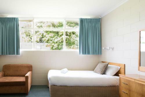 Sunrise Motor Inn