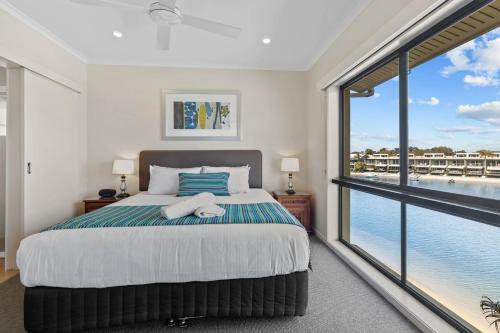 Hotel Culgoa Point Beach Resort