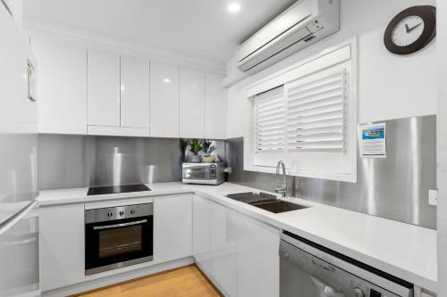 Hotel Culgoa Point Beach Resort