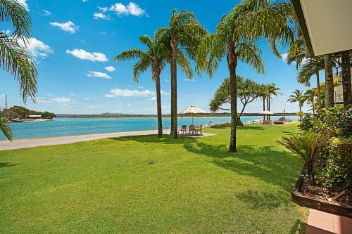 Hotel Culgoa Point Beach Resort