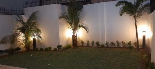 Lar Luxury Apartments