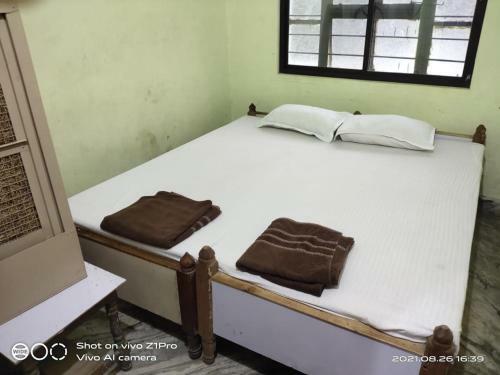 Hotel Amit Rest House By Wb Inn