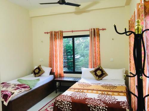 Hostal Hotel Bhupusainik