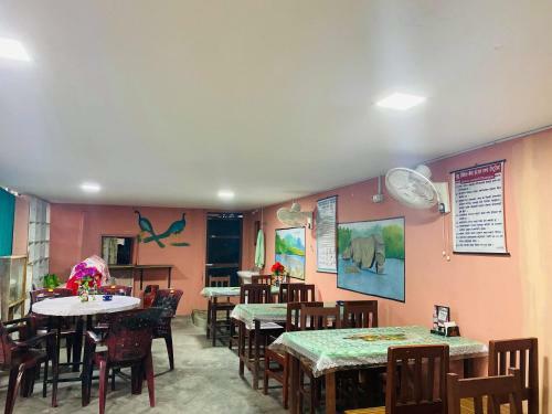 Hostal Hotel Bhupusainik