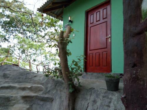 Hostal Inn On The Rock
