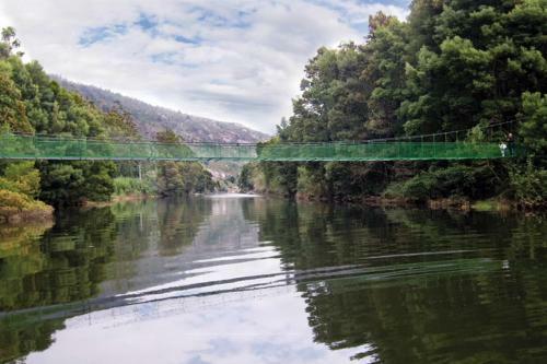 O Lughar Darriba Fogar Natural