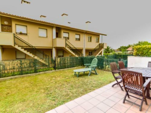 Apartamento Coqueta Y Luminosa Casa Con Jard�n