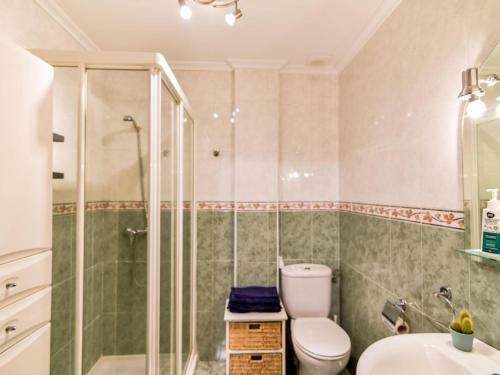 Apartamento Coqueta Y Luminosa Casa Con Jard�n