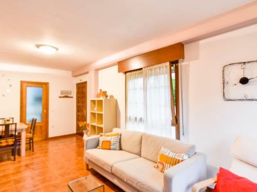 Apartamento Coqueta Y Luminosa Casa Con Jard�n