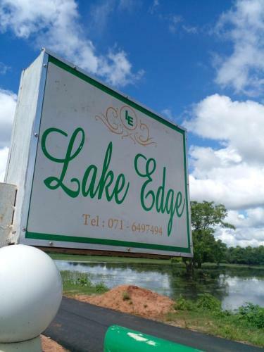 Lake Edge Dambulla
