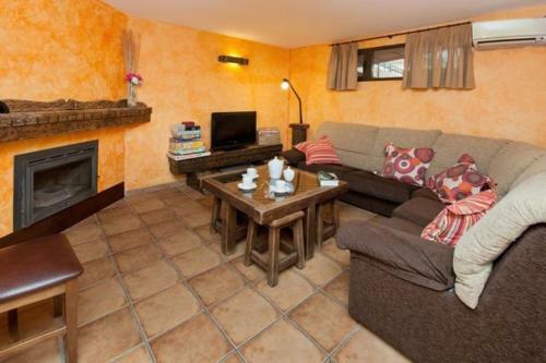 Callej�n Del Pozo I 10-15 Pax - A49128