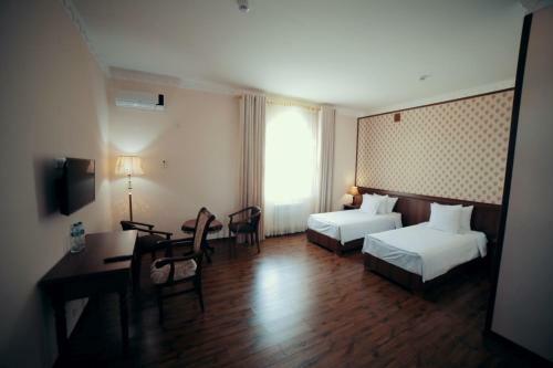 Erkin Palace Hotel