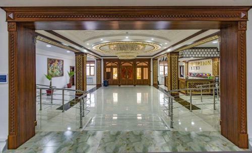 Erkin Palace Hotel
