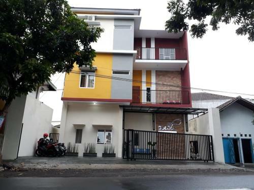 Hostal Solota Kostel Syariah