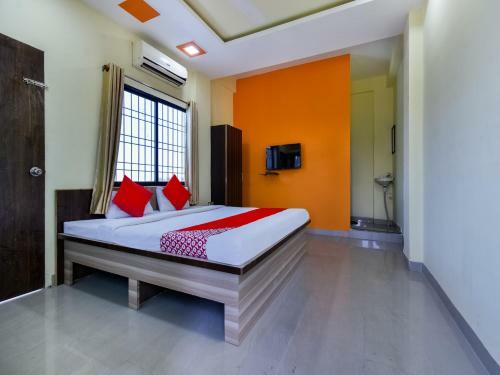 Oyo 75434 Hotel Everest Inn