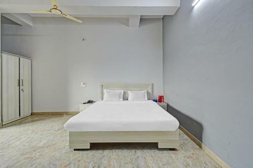 Oyo Flagship 84979 Hotel Modi Great