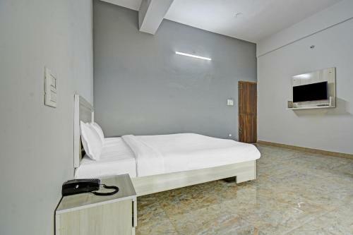 Oyo Flagship 84979 Hotel Modi Great