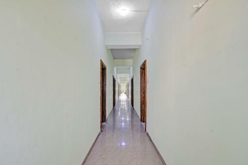 Oyo Flagship 84979 Hotel Modi Great