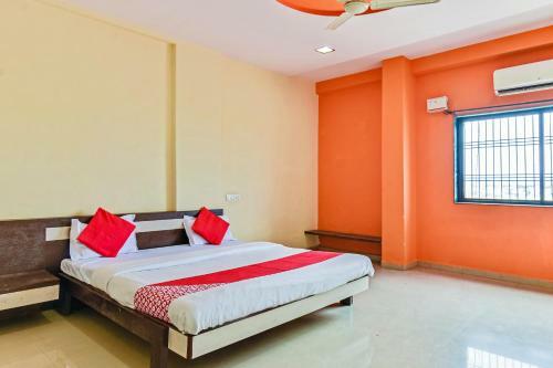 Oyo 79409 Hotel Shivraj Executive