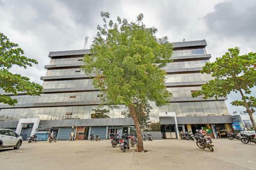 Oyo 79409 Hotel Shivraj Executive