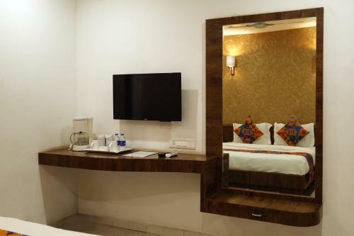 Hotel Varsha Inn