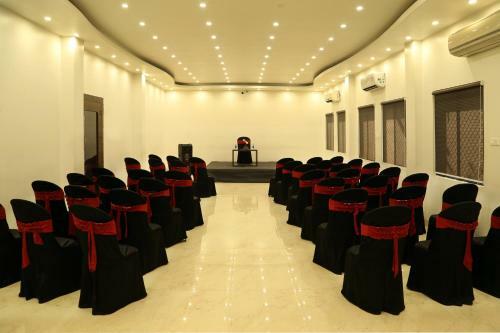 Hotel Varsha Inn