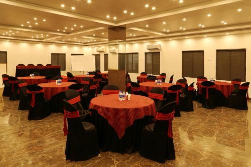 Hotel Varsha Inn