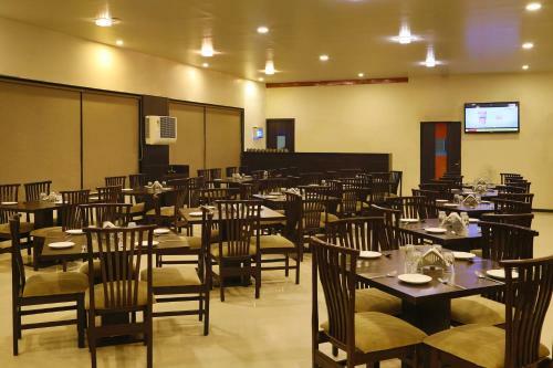 Hotel Varsha Inn